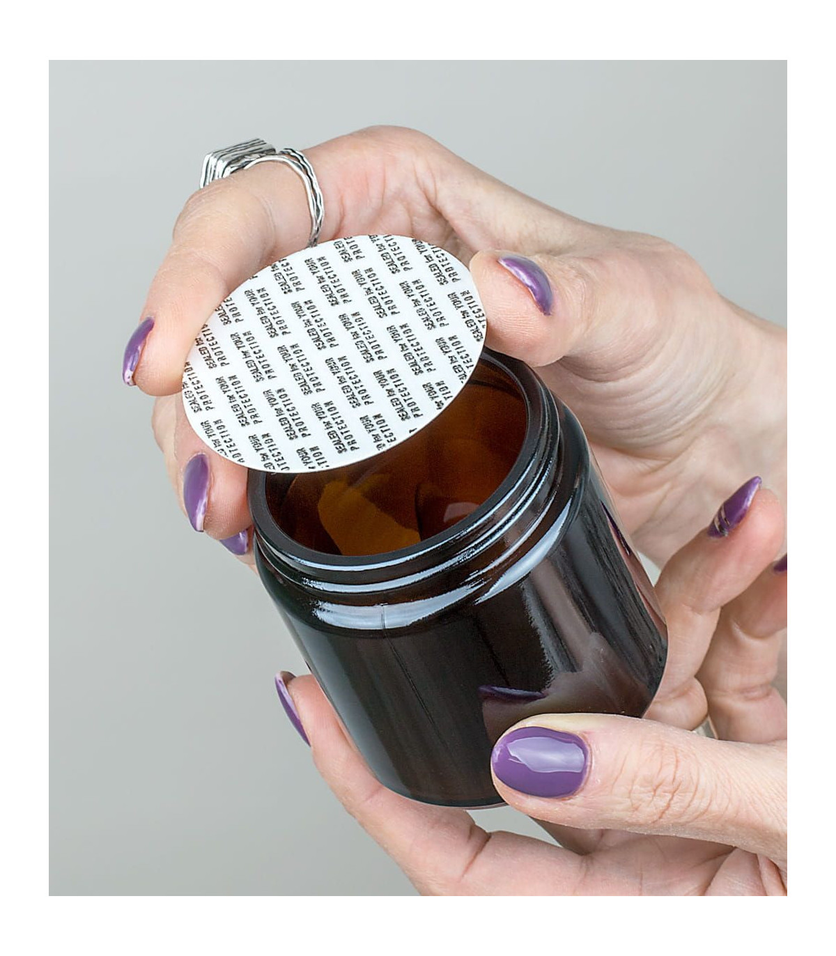 Pressure-sensitive liner for cosmetic jars